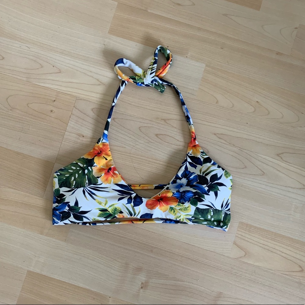 Midori floral bikini top